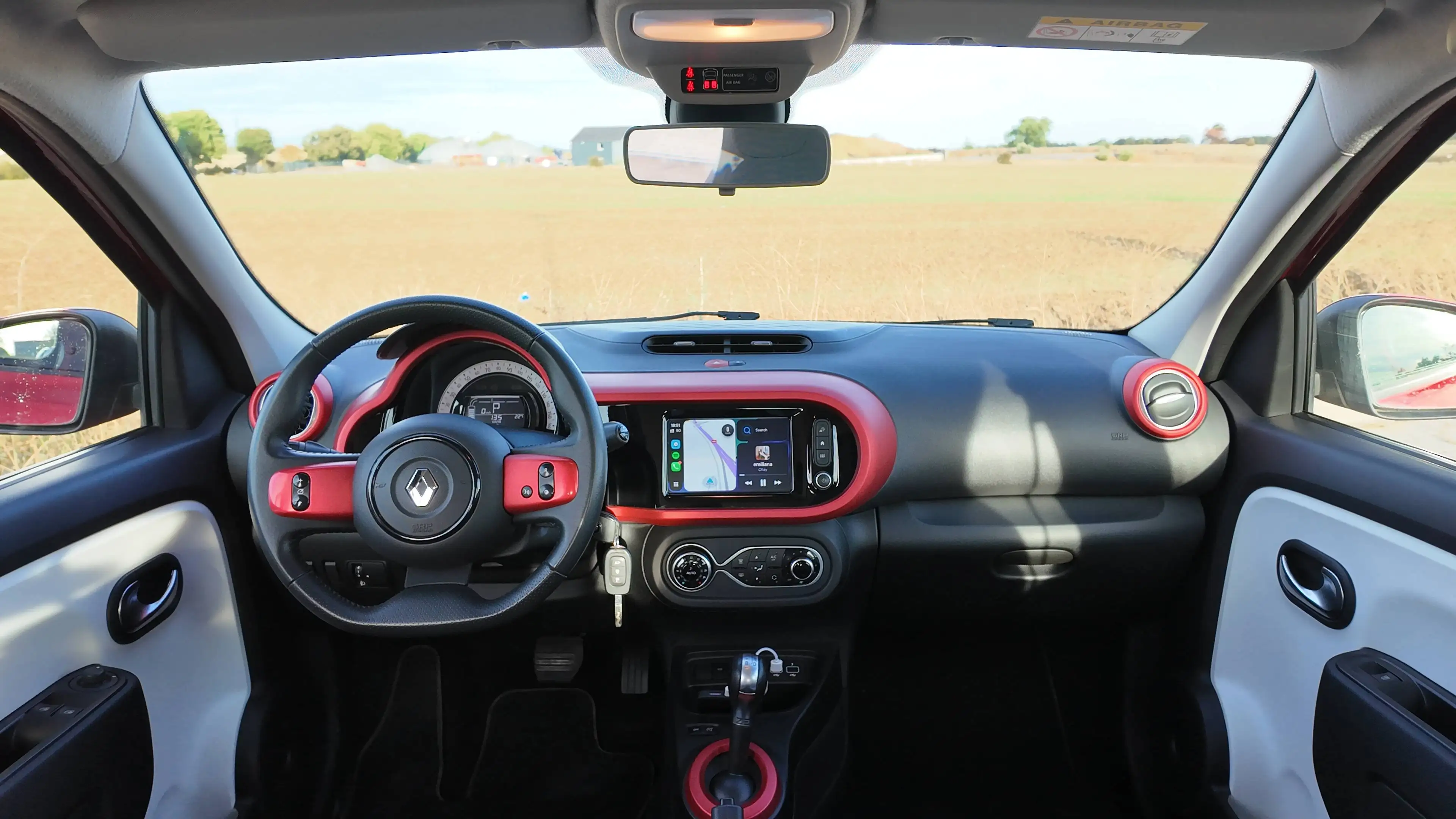 Renault Twingo Twingo Electric ZEN — photo 12