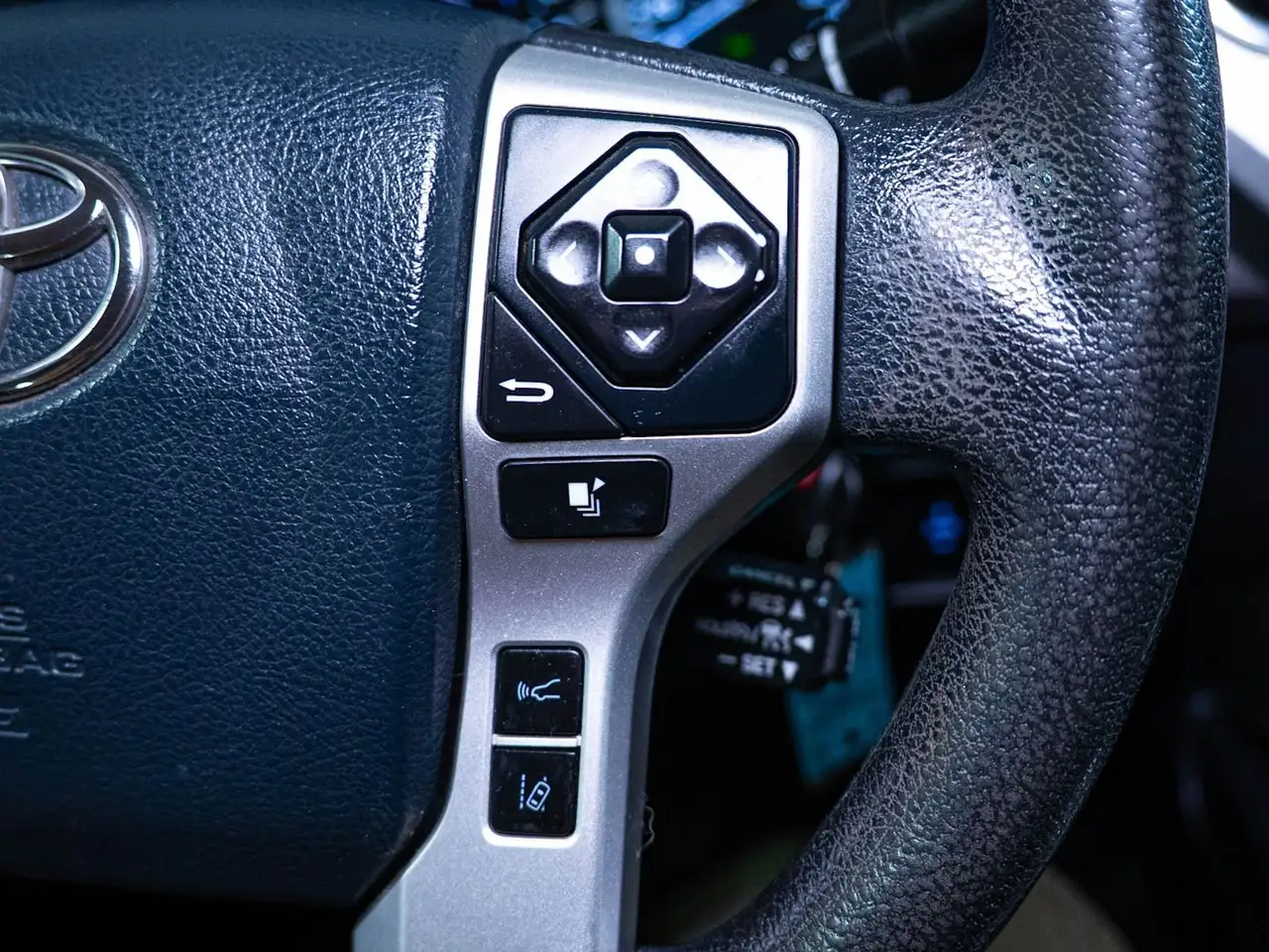 Toyota Tundra photo Toyota Tundra