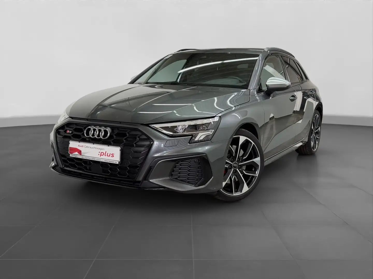 Audi S3 2.0 TFSI Q KAMERA BuO ACC LM19 Grau - 2