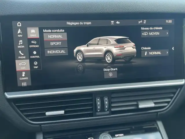 Porsche Cayenne view 12