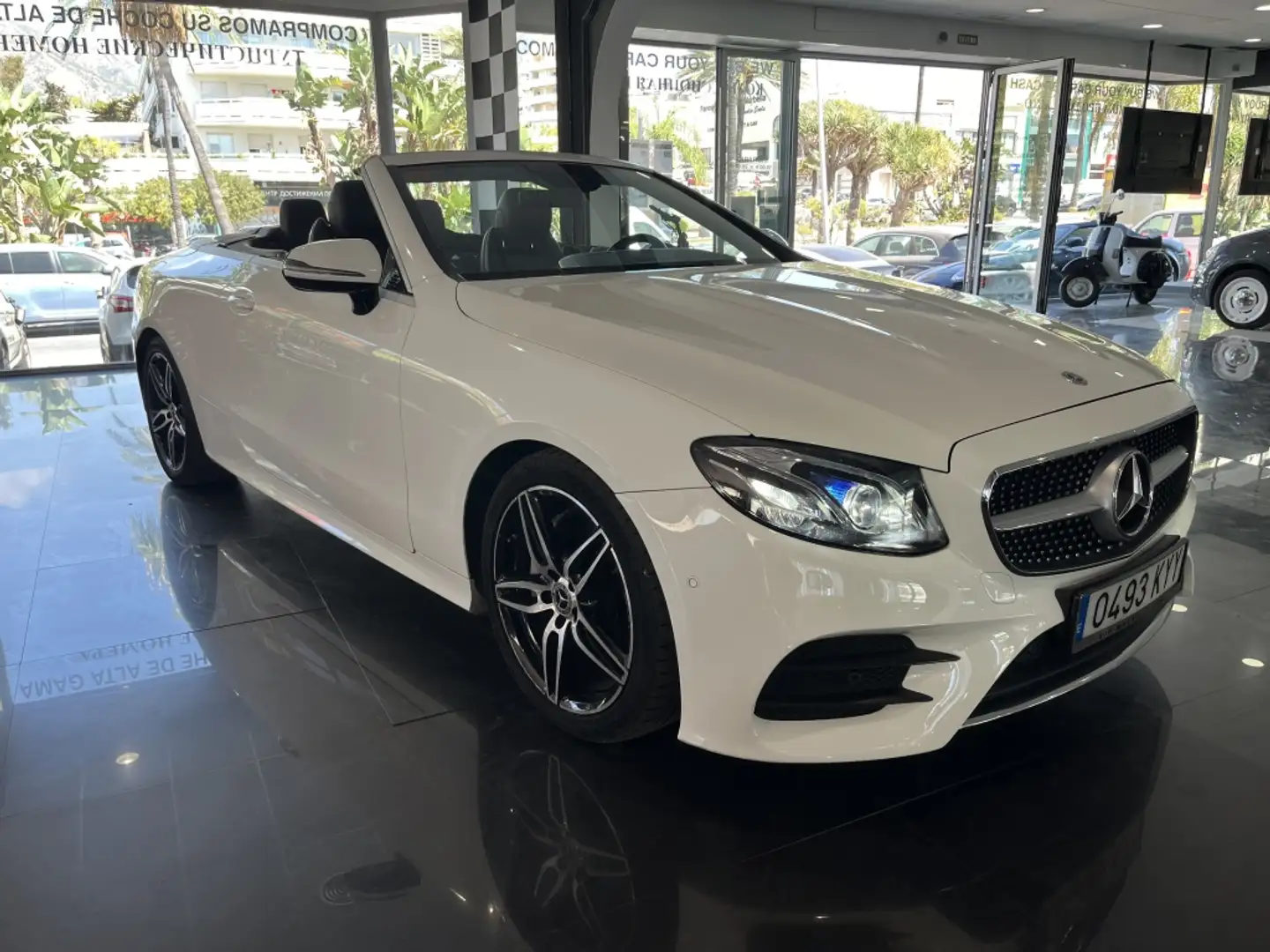 Mercedes-Benz E 220 Cabrio 220d 9G-Tronic Weiß - 2
