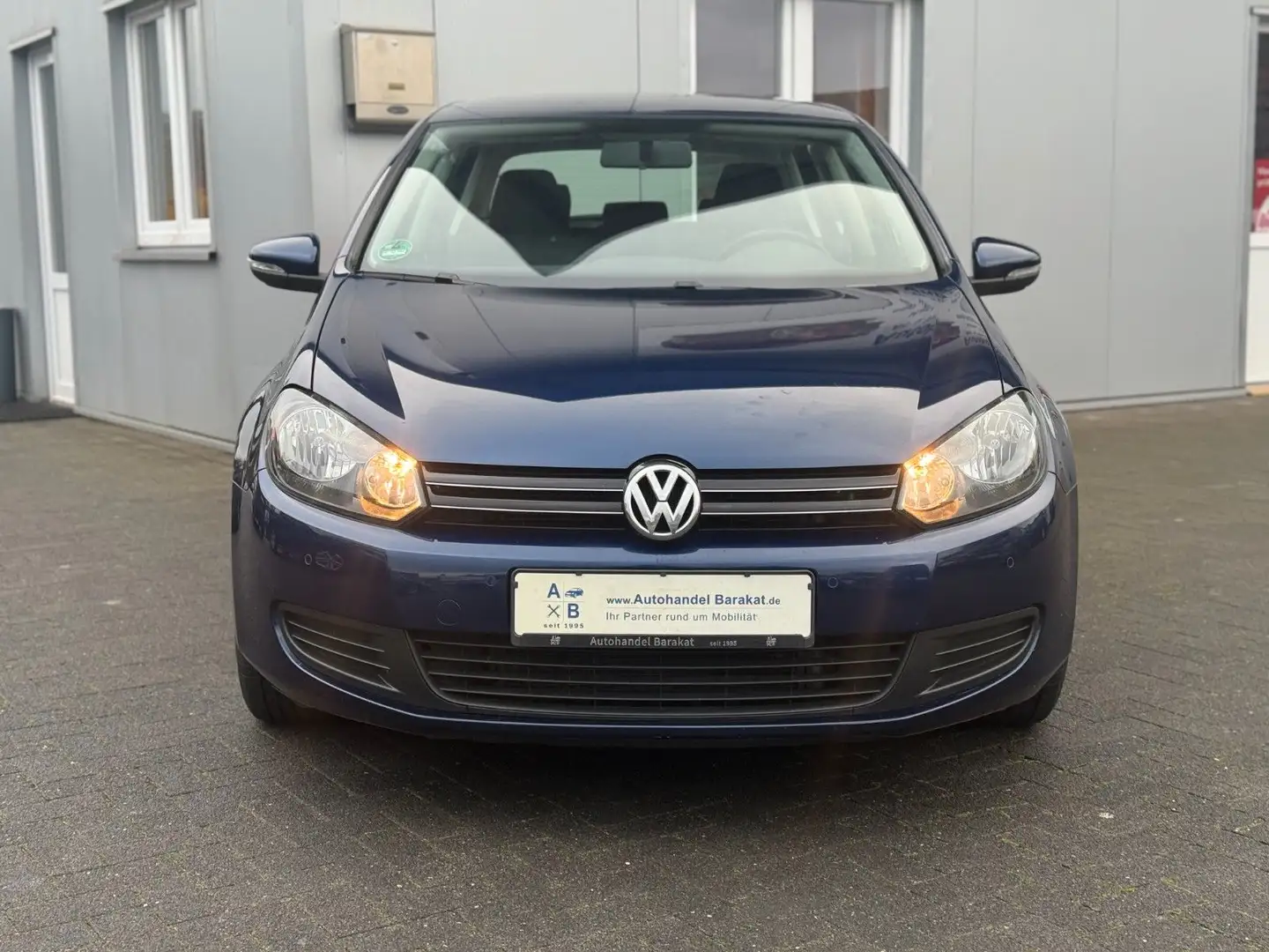 Volkswagen Golf VI Comfortline 1.6 DSG 1.Hand PDC AHK Klima Bleu - 2