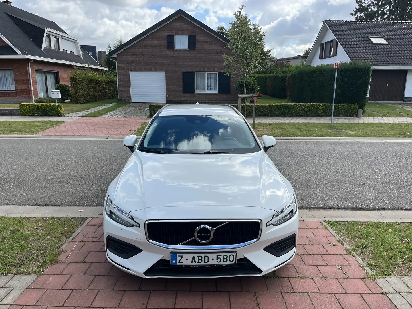 Volvo V60 V60 2.0 B4 Geartronic  CARPLAY/STARTSTOP/... Blanc - 1
