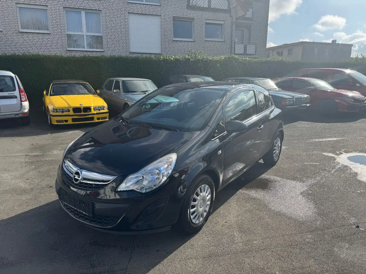 Opel Corsa D Selection Schwarz - 2