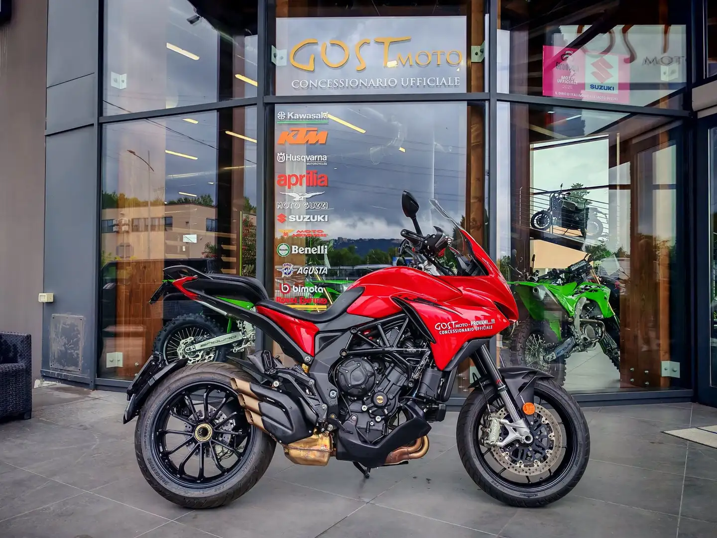 MV Agusta Turismo Veloce 800 R | FN16327 - 1