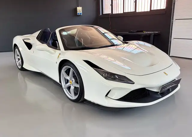 Ferrari F8 Spider
