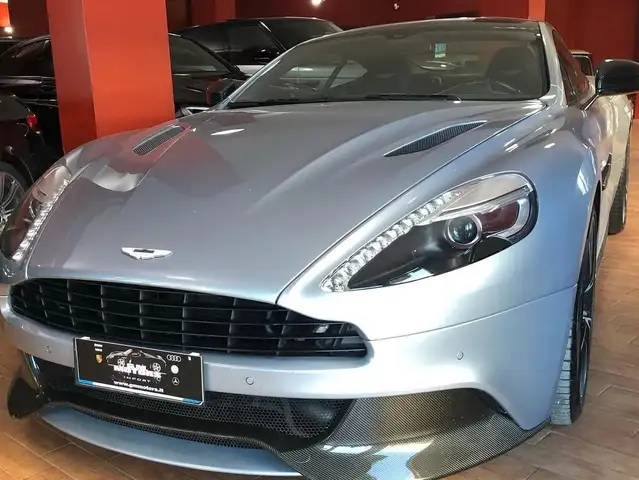 Aston Martin Vanquish Vanquish Coupe 6.0 V12 touchtronic 2