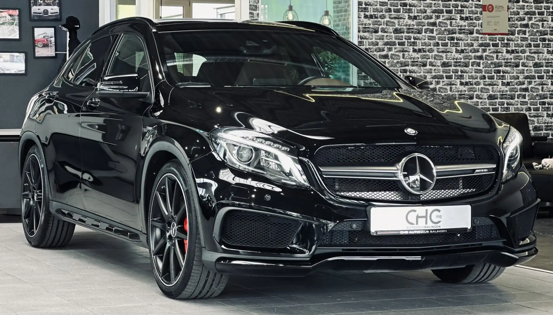 Mercedes-Benz GLA 45 AMG 4M AMG-AGA|PANO|NIGHT|ACC|KAMERA|NAVI| Noir - 1