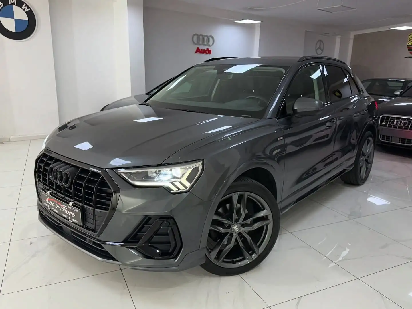 Audi Q3 Q3 2.0 tdi S line edition 150cv s-tronic Gris - 1