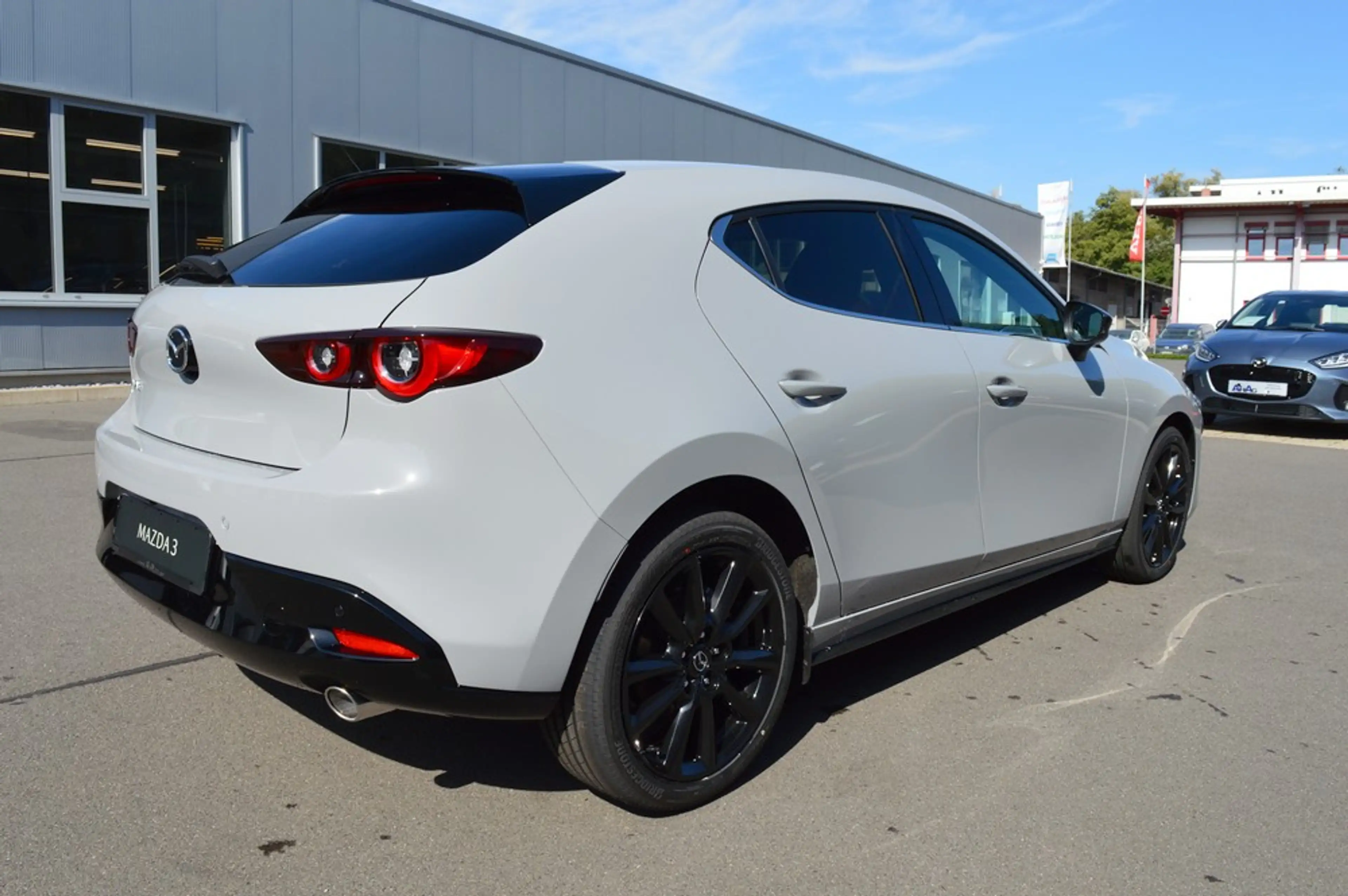 Mazda 3 e-SKYACTIV-G 140 HYBRID NAGISA AT *Leder+LED+3xPDC — photo 9