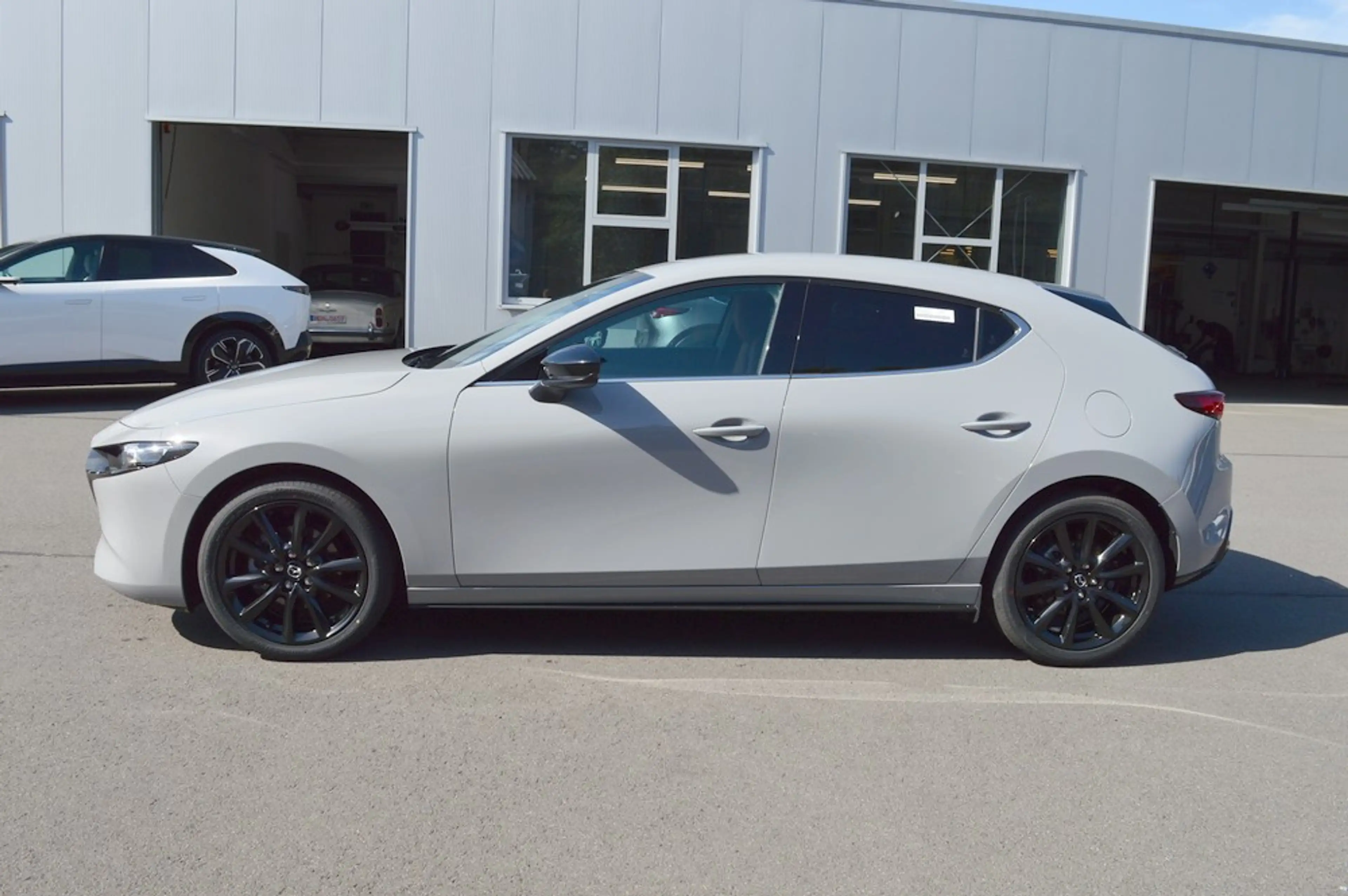 Mazda 3 e-SKYACTIV-G 140 HYBRID NAGISA AT *Leder+LED+3xPDC — photo 5