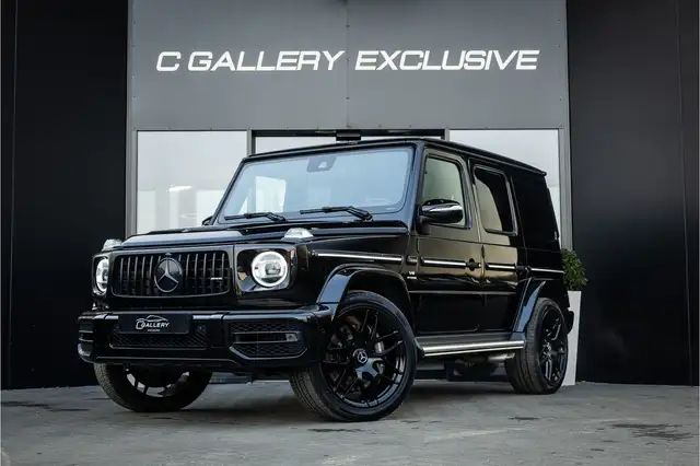Mercedes-Benz G63 view 3