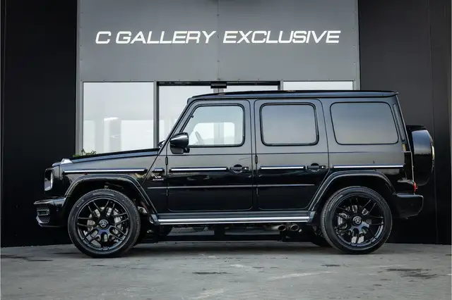 Mercedes-Benz G63 view 4