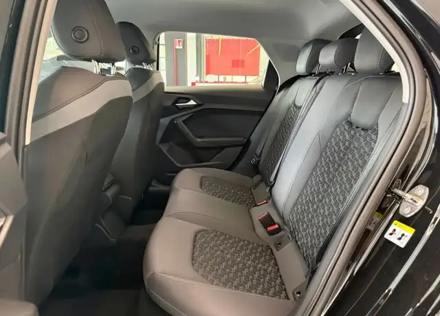 Audi A1 view 5