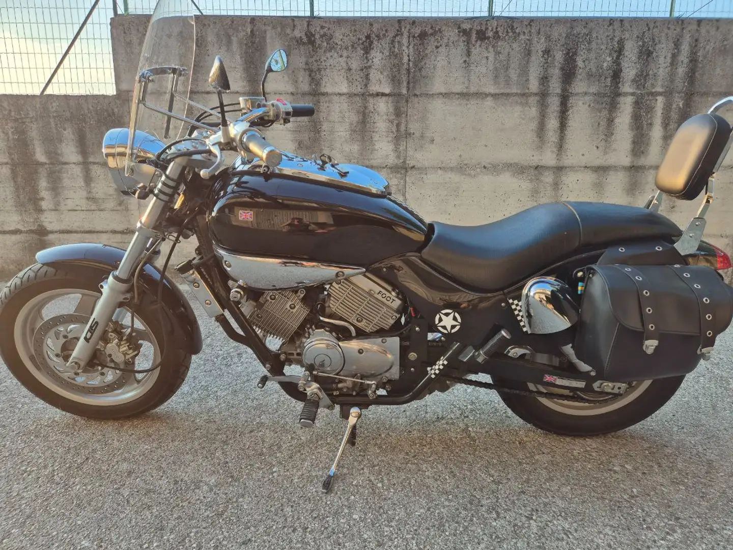 Kymco Venox 250 R2 VERS. 12 Negru - 2