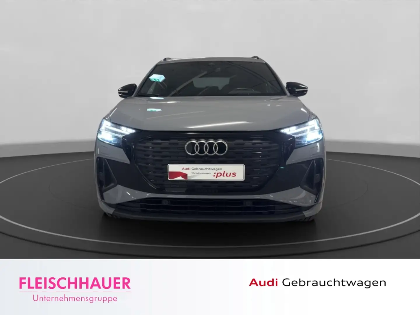 Audi Q4 e-tron 40 S-Line+Matrix+Navi+AHK+Pano+20''+Sonos+ACC Grau - 2