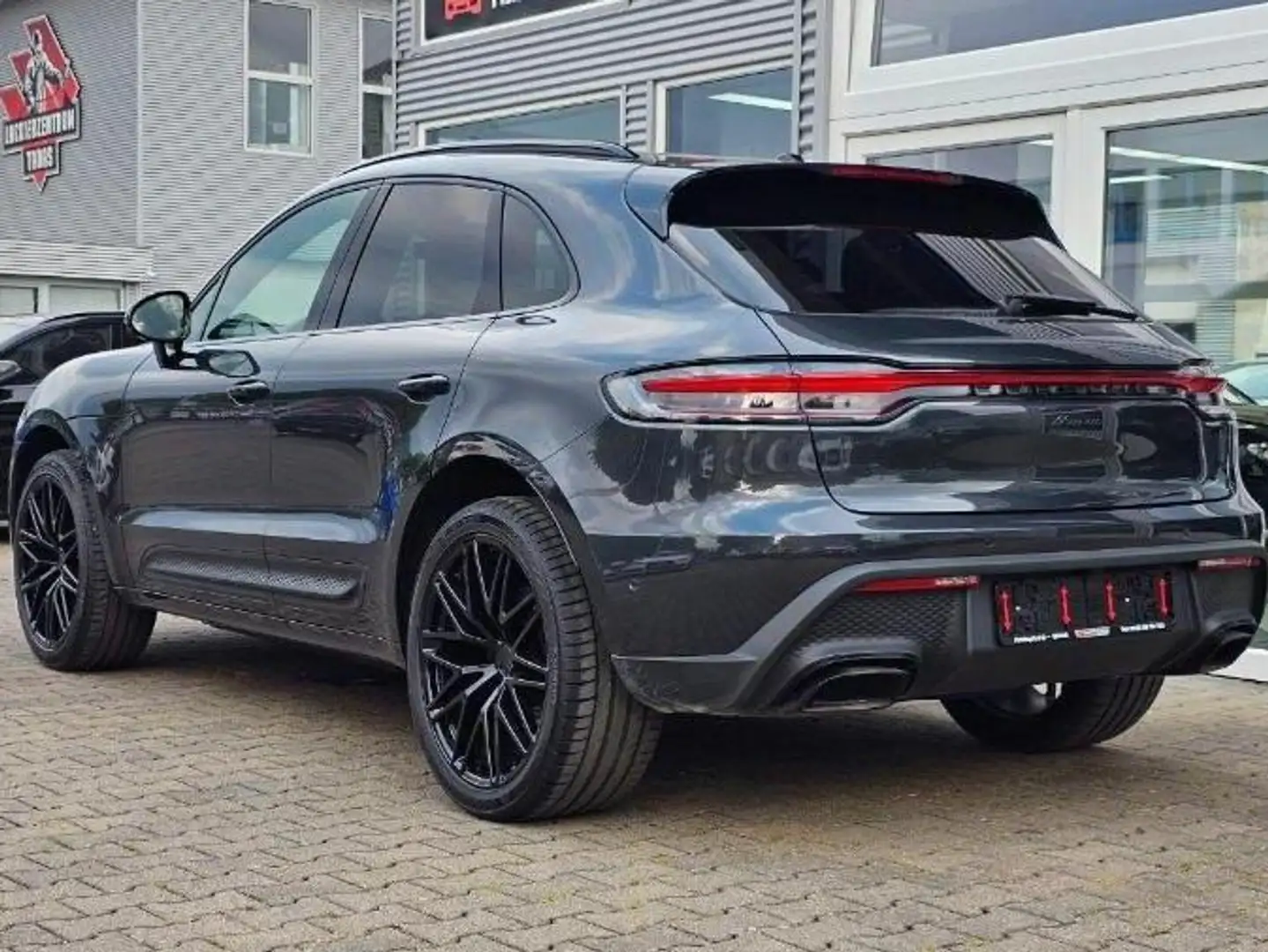 Porsche Macan MACAN 265CV-TETTO-BOSE-RADAR-CERCHIO 21'- Grijs - 2