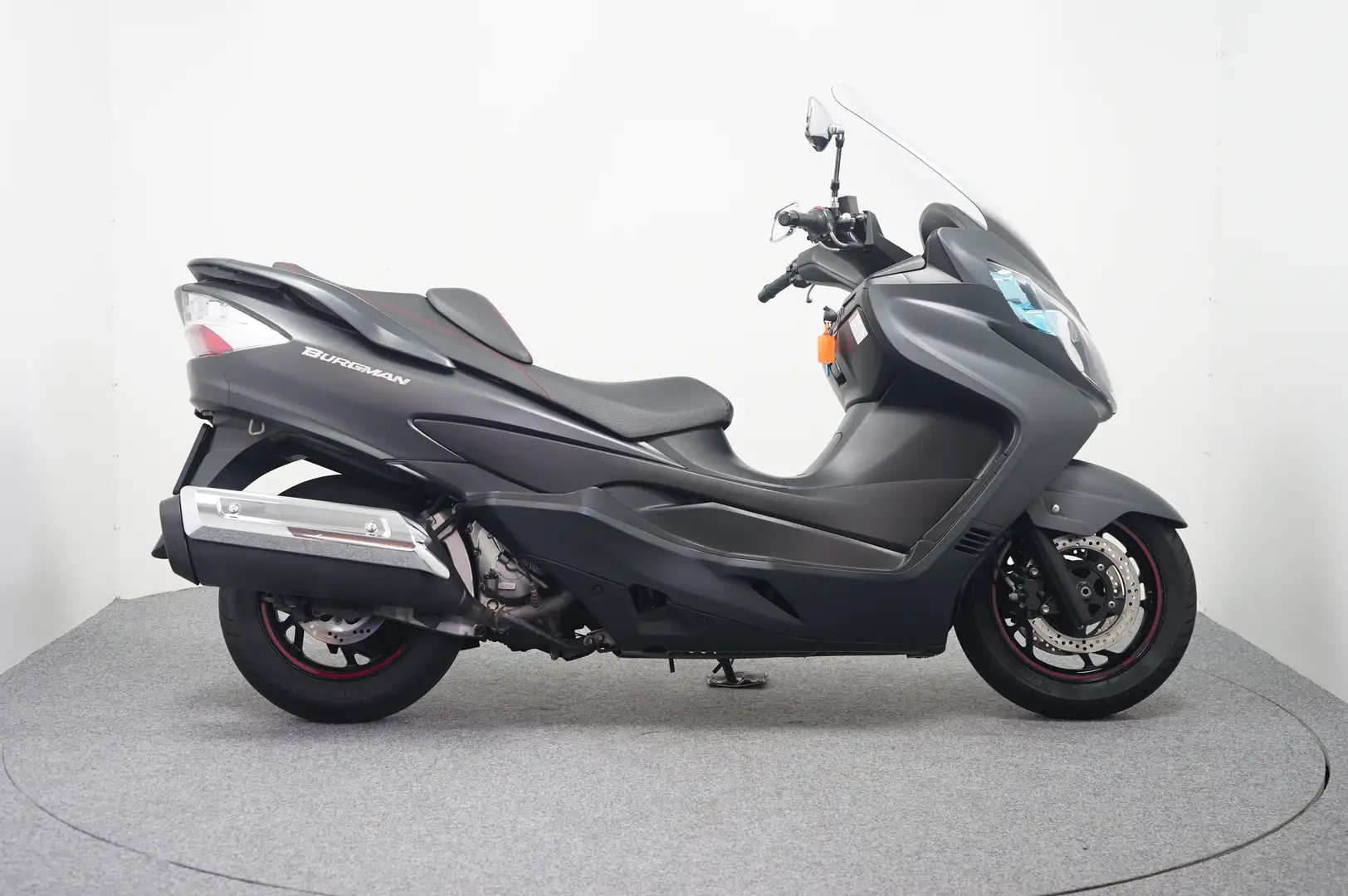 Suzuki Burgman 400 AN Zwart - 1