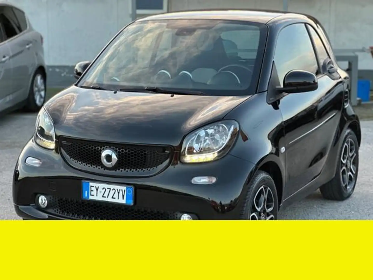 smart forTwo 1.0 BENZINA 71CV F1 TOTAL BLACK - 1
