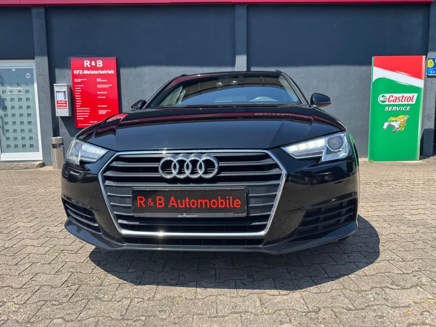 Audi A4 Avant basis*Led*AHK*Navi*Acc* Zahnriemen Neu Schwarz - 2