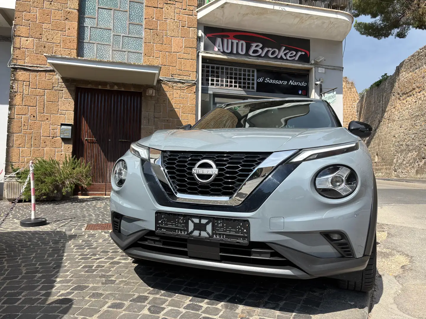 Nissan Juke Juke 1.0 dig-t N-Connecta 114cv FULL OPTIONAL Grigio - 2