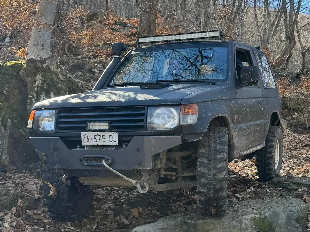Mitsubishi Pajero Metal Top 2.5 tdi GLX Force autocarro, foto 2