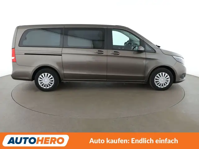 Mercedes-Benz V-Class view 7