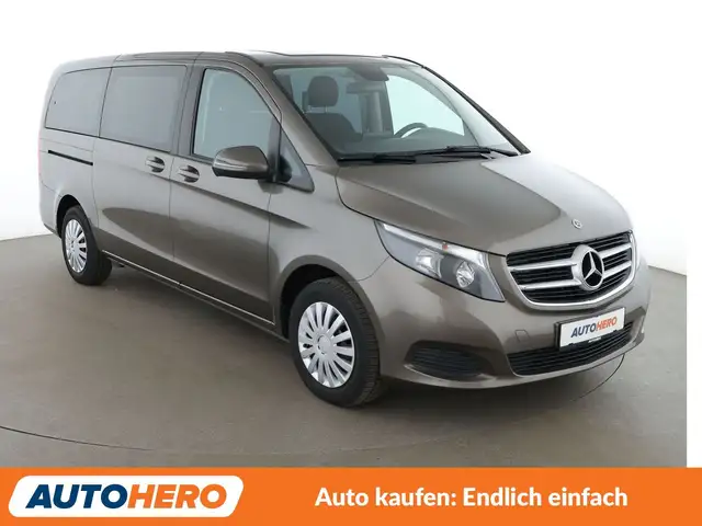 Mercedes-Benz V-Class view 8