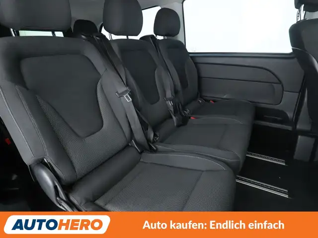 Mercedes-Benz V-Class view 14