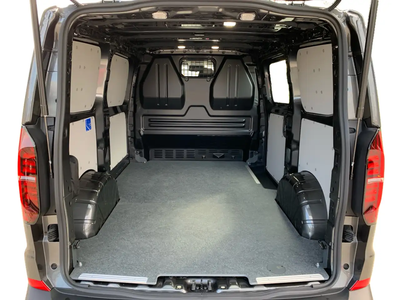 Volkswagen T7 Transporter e-Transporter Kasten HECKKL*AHK*CAM*HOLZB 8