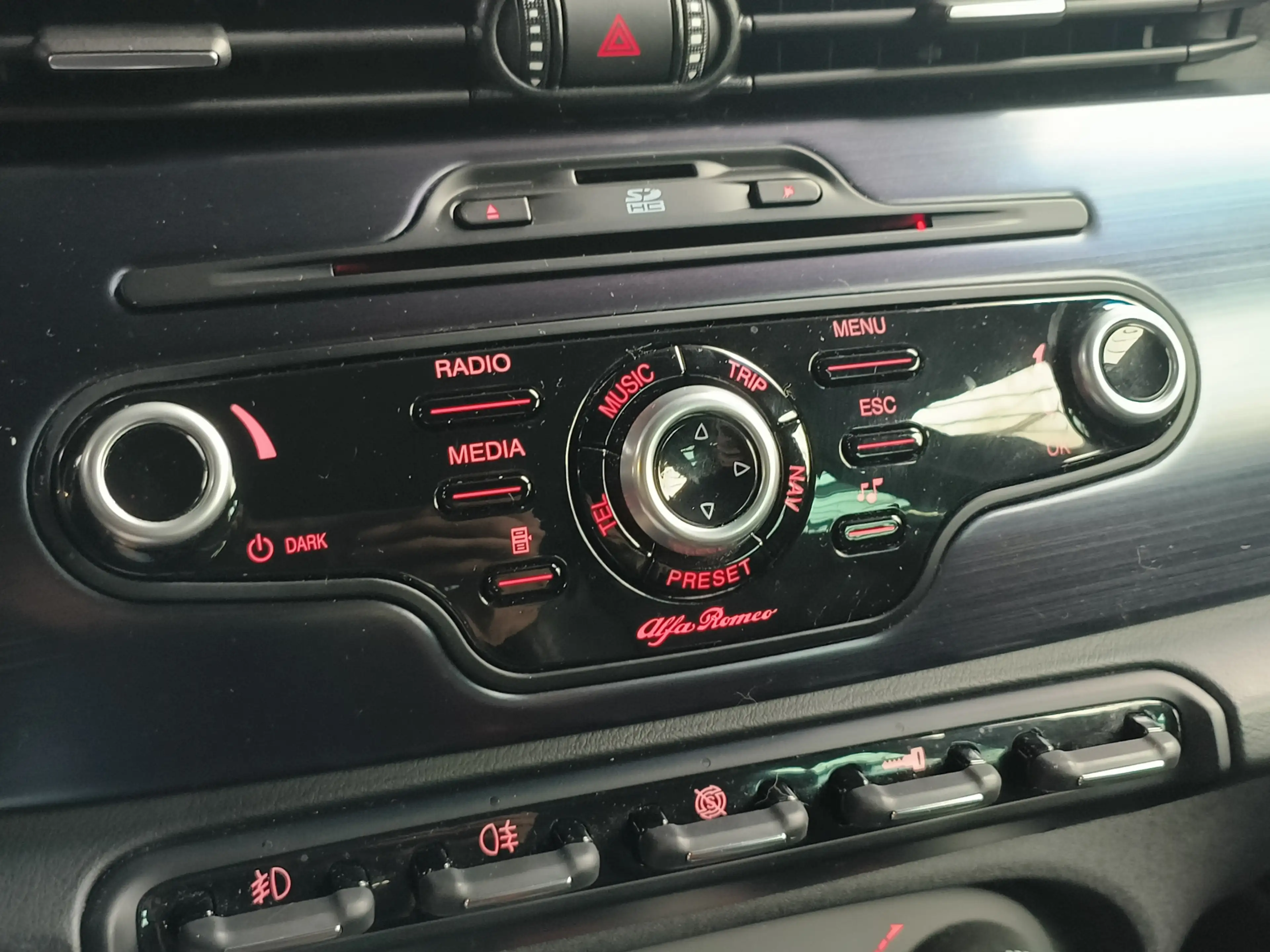 Alfa Romeo Giulietta 1.4 T Business Executive Automaat Rijklaar + 12 ma — photo 11
