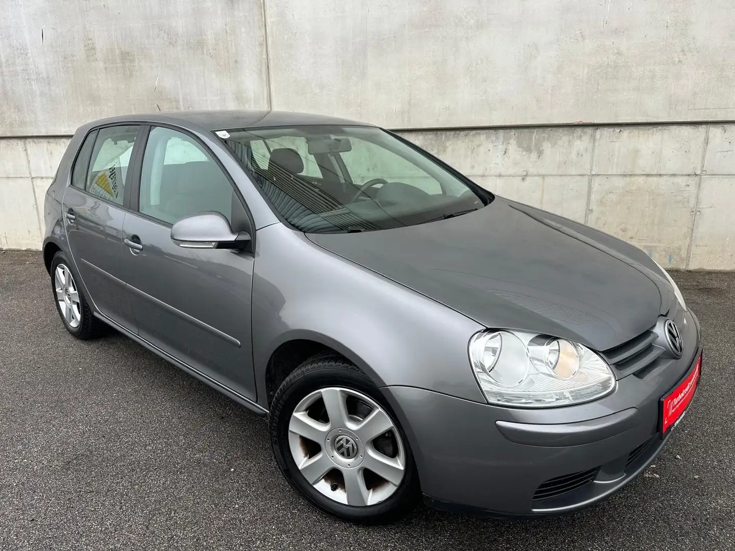 Volkswagen Golf United // NUR 129TKM // ERSTBESITZ // KREDIT // Grau - 2