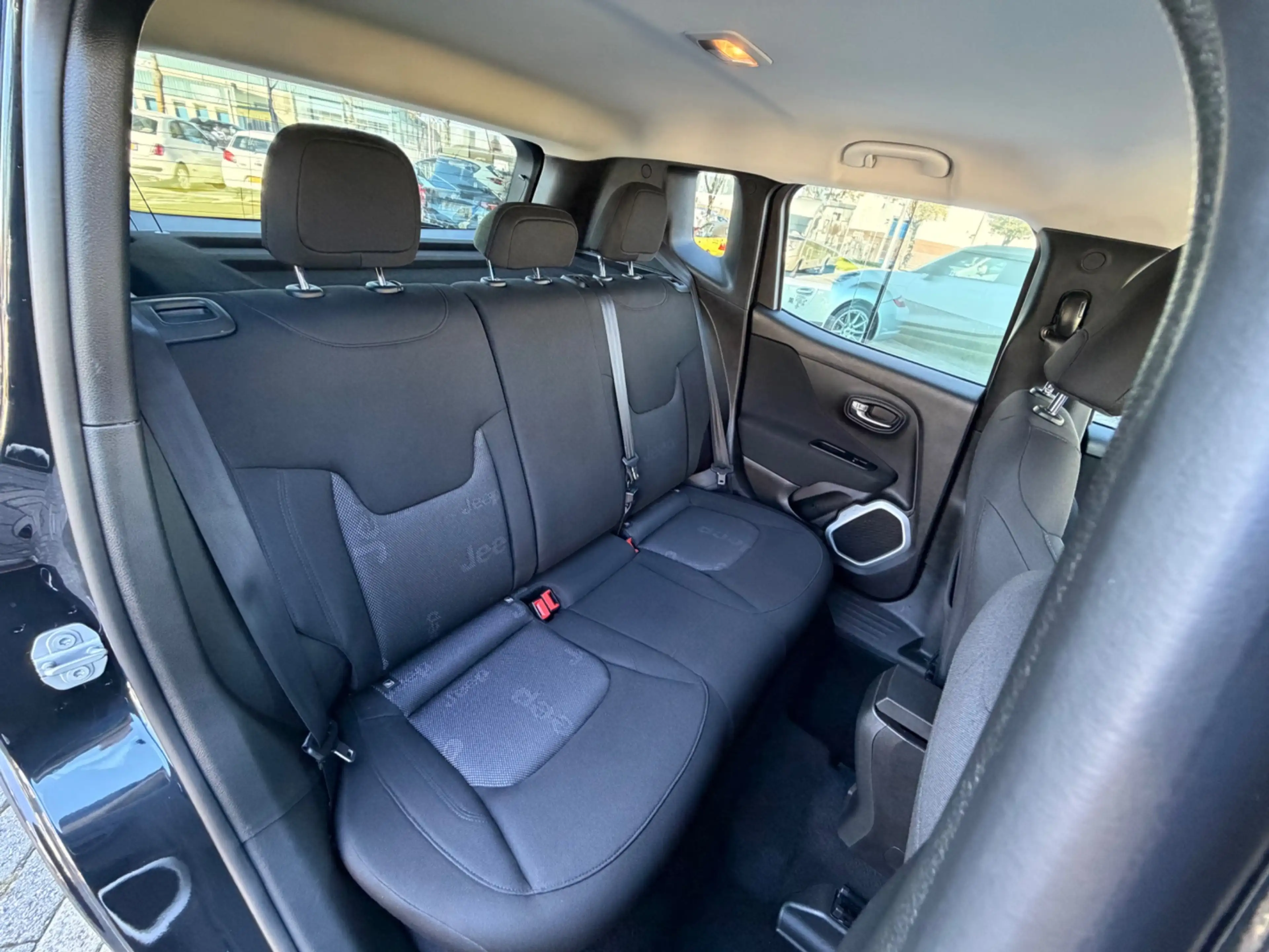 Jeep Renegade 1.4 automaat MultiAir Longitude, NAP, Navi, Cruise — photo 10