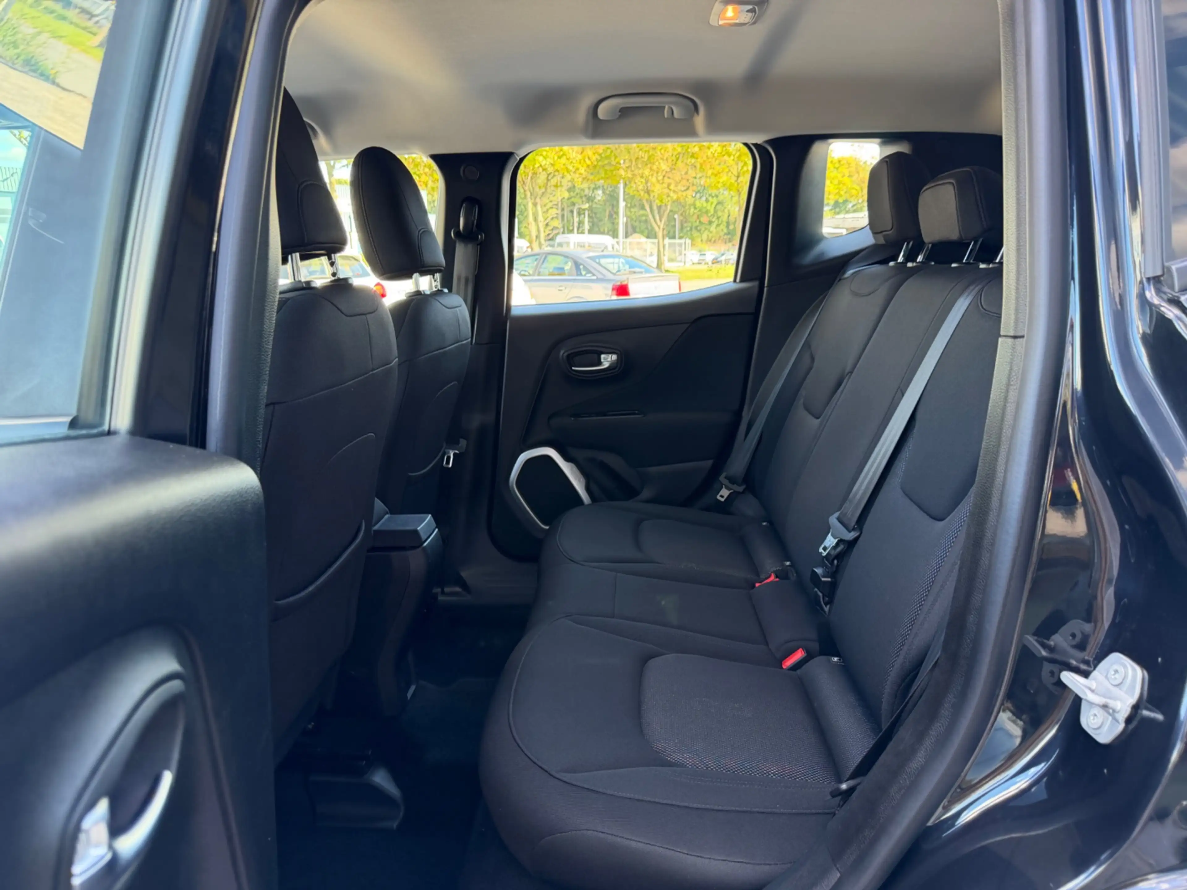 Jeep Renegade 1.4 automaat MultiAir Longitude, NAP, Navi, Cruise — photo 14
