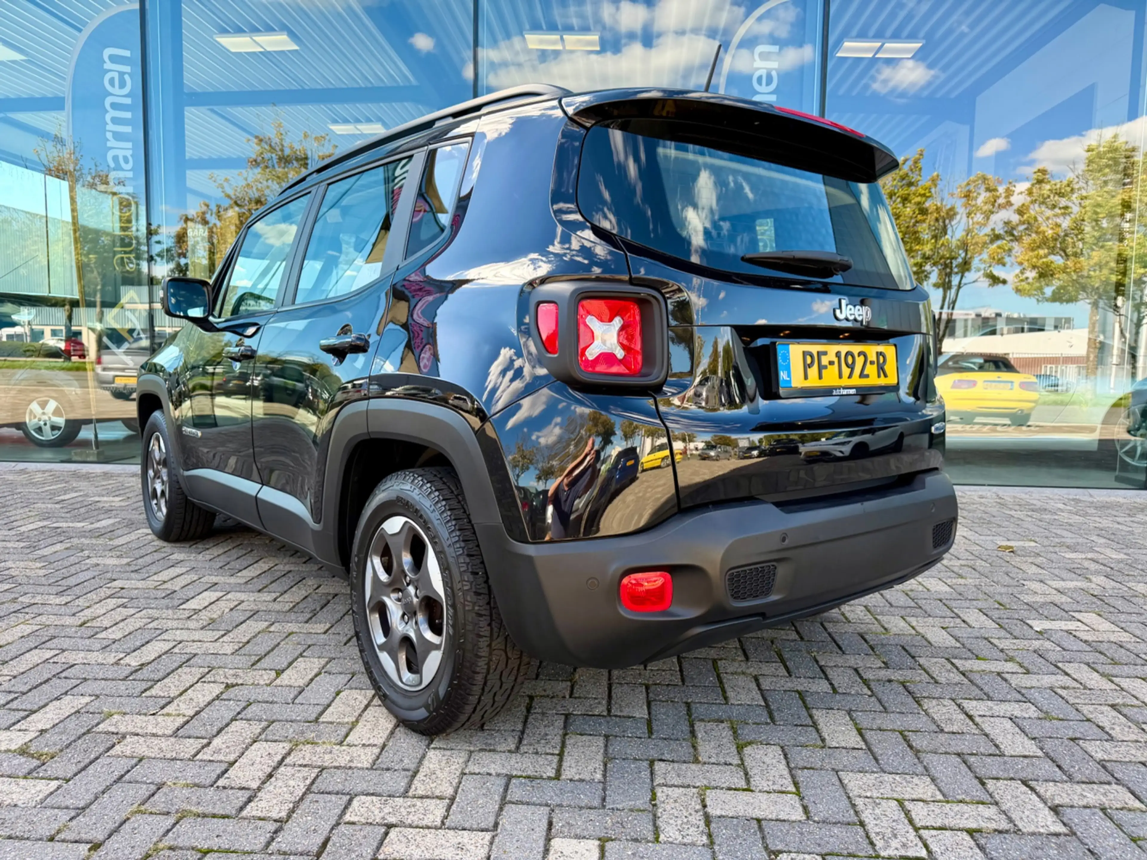 Jeep Renegade 1.4 automaat MultiAir Longitude, NAP, Navi, Cruise — photo 17