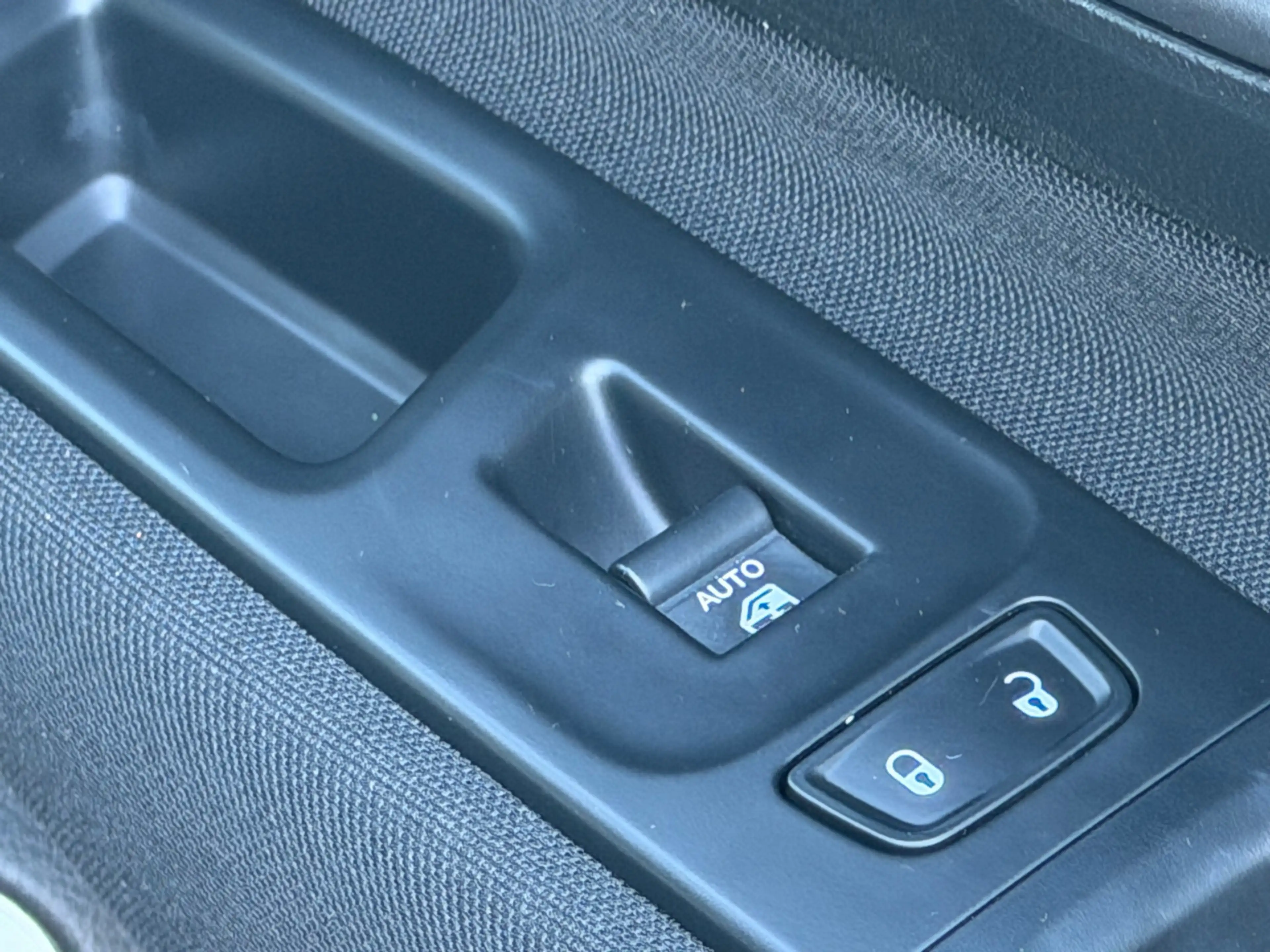 Jeep Renegade 1.4 automaat MultiAir Longitude, NAP, Navi, Cruise — photo 41