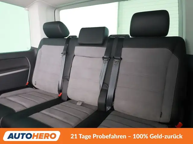 Volkswagen Multivan view 14