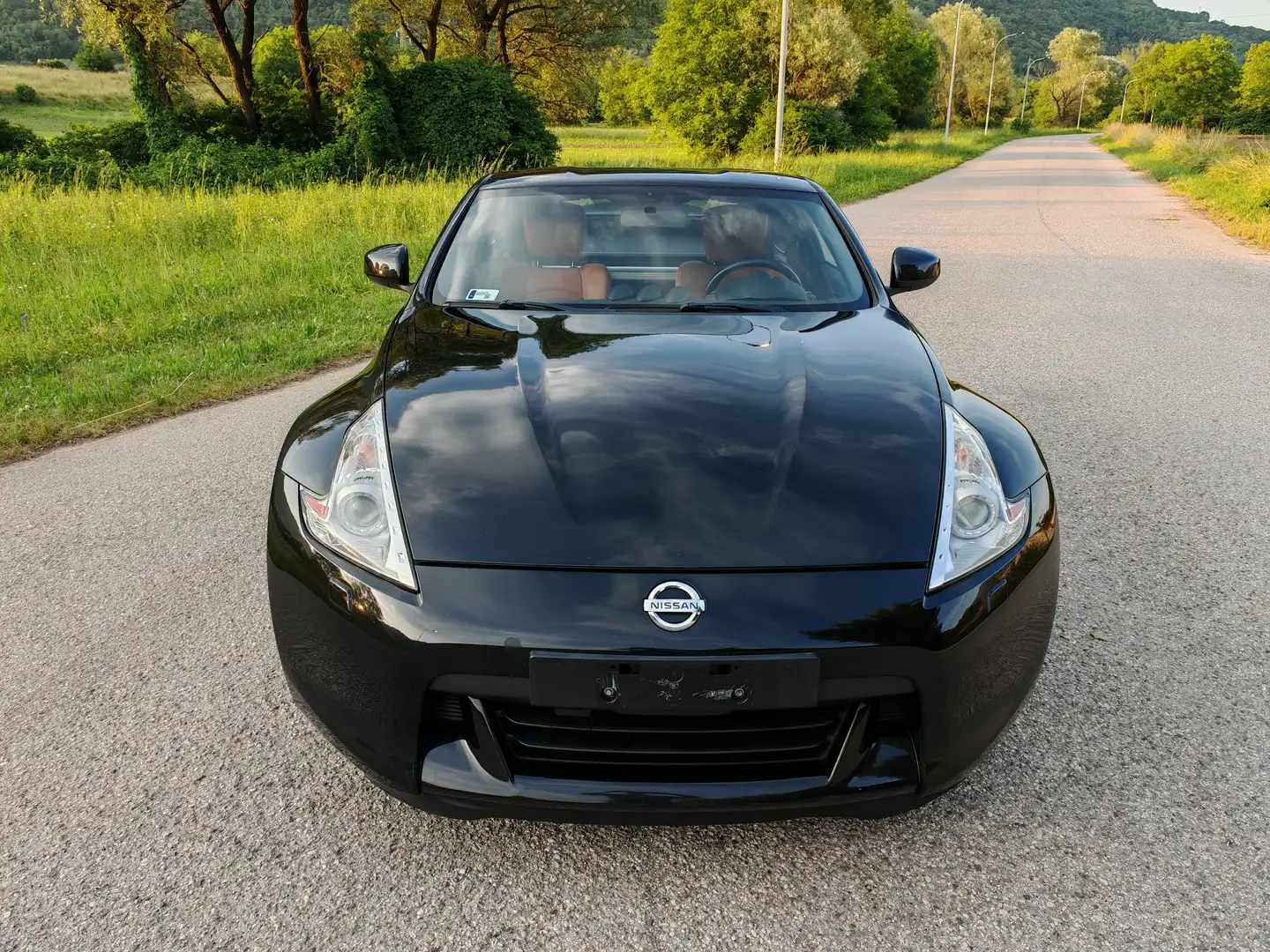 Nissan 370Z Coupe 3.7 V6 Lev2 **INTERNI PELLE ARANCIO** Nero - 2