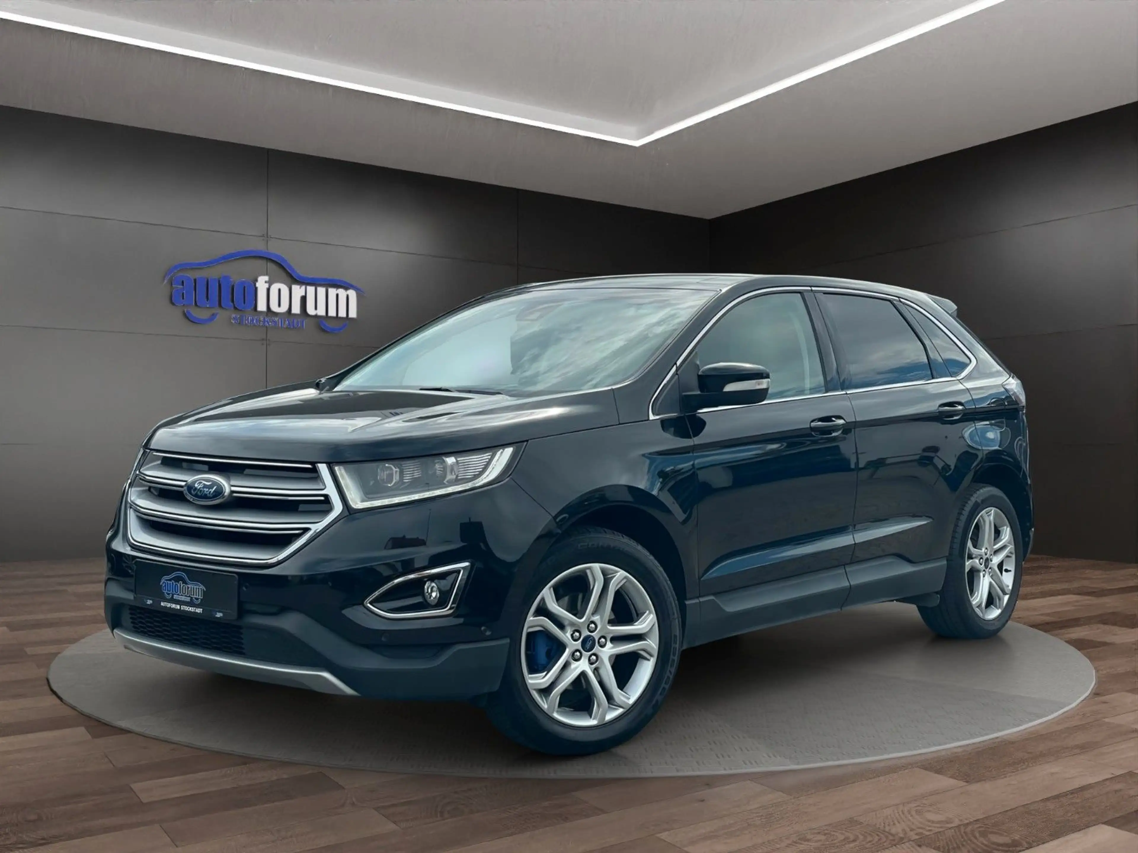 Ford Edge Titanium 4x4 AHK PANO STANDHZNG SITZKLIMA