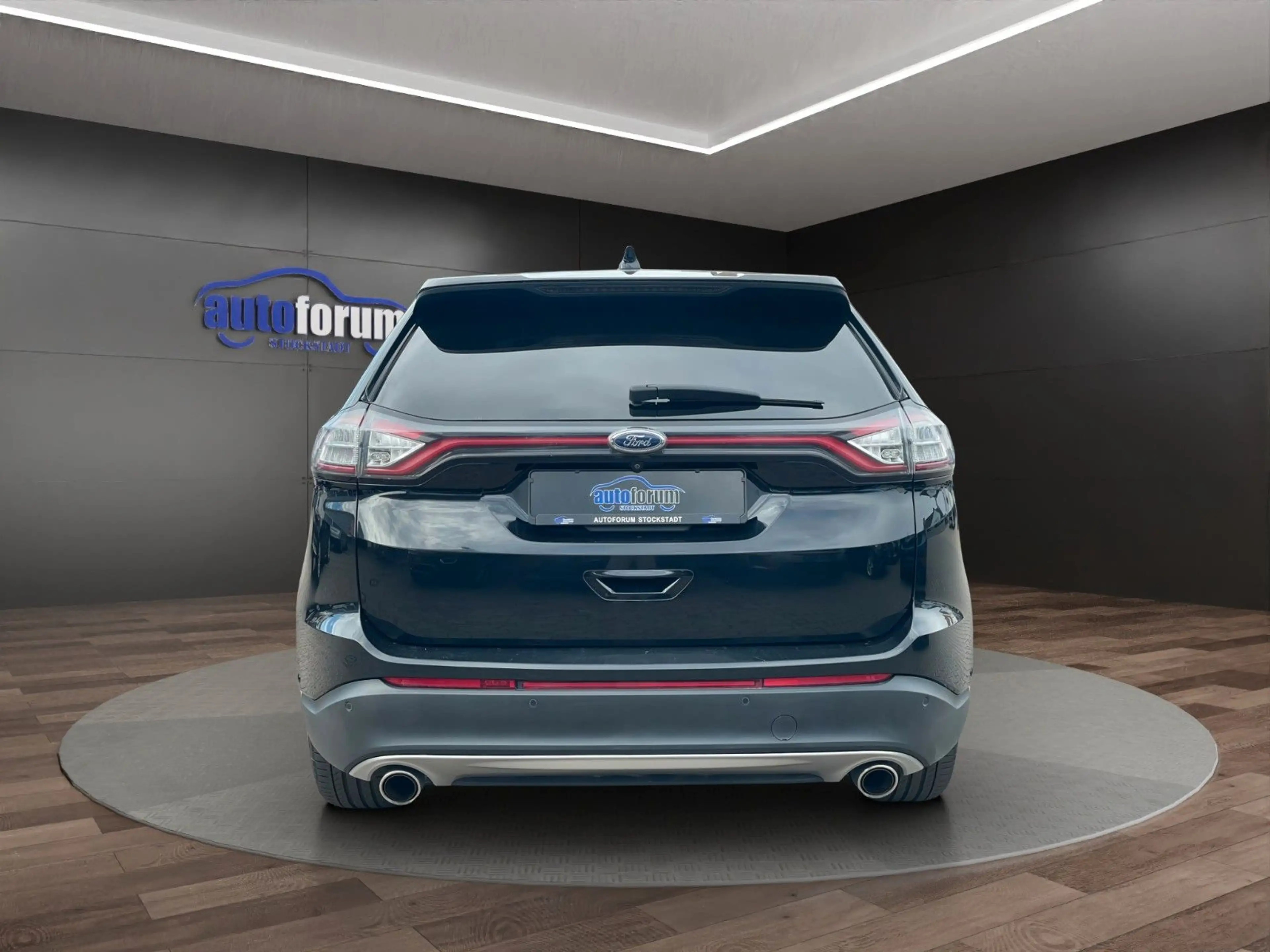 Ford Edge Titanium 4x4 AHK PANO STANDHZNG SITZKLIMA — photo 5