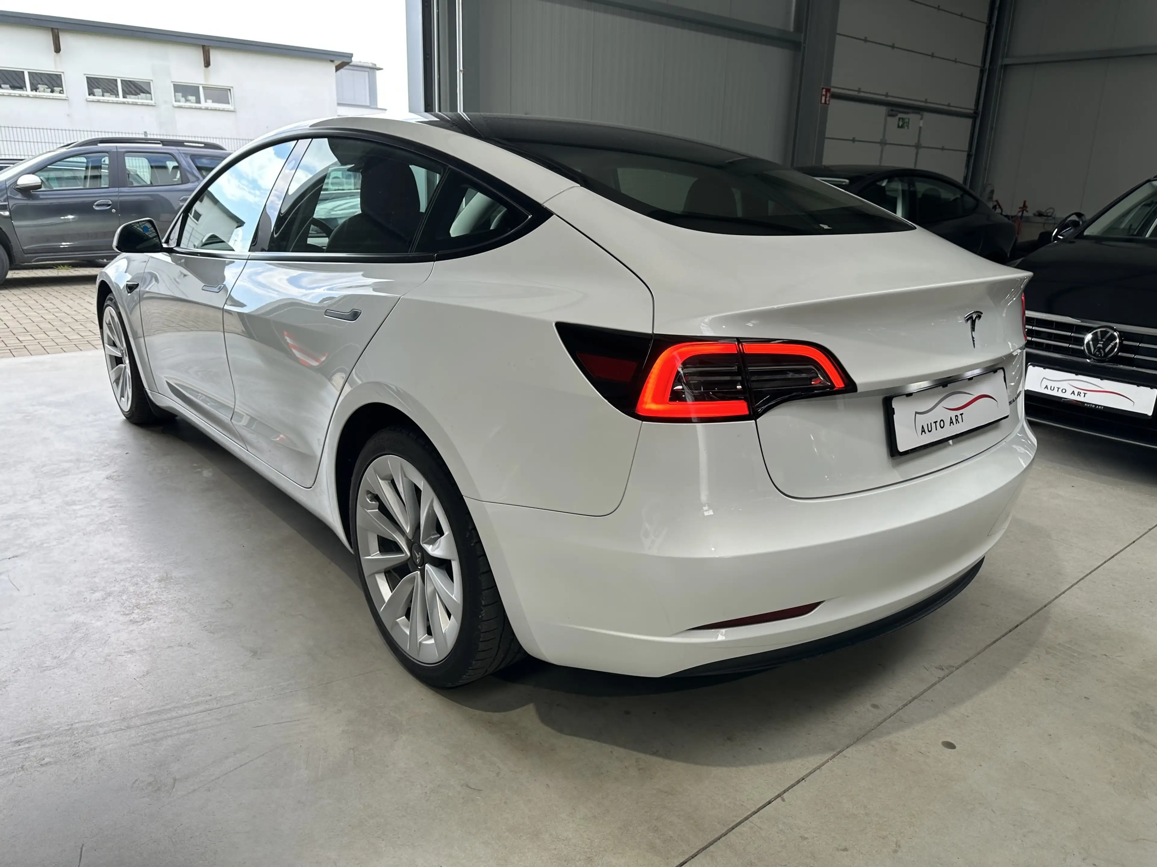 Tesla Model 3 Long Range Dual AWD Wärmepumpe — photo 4
