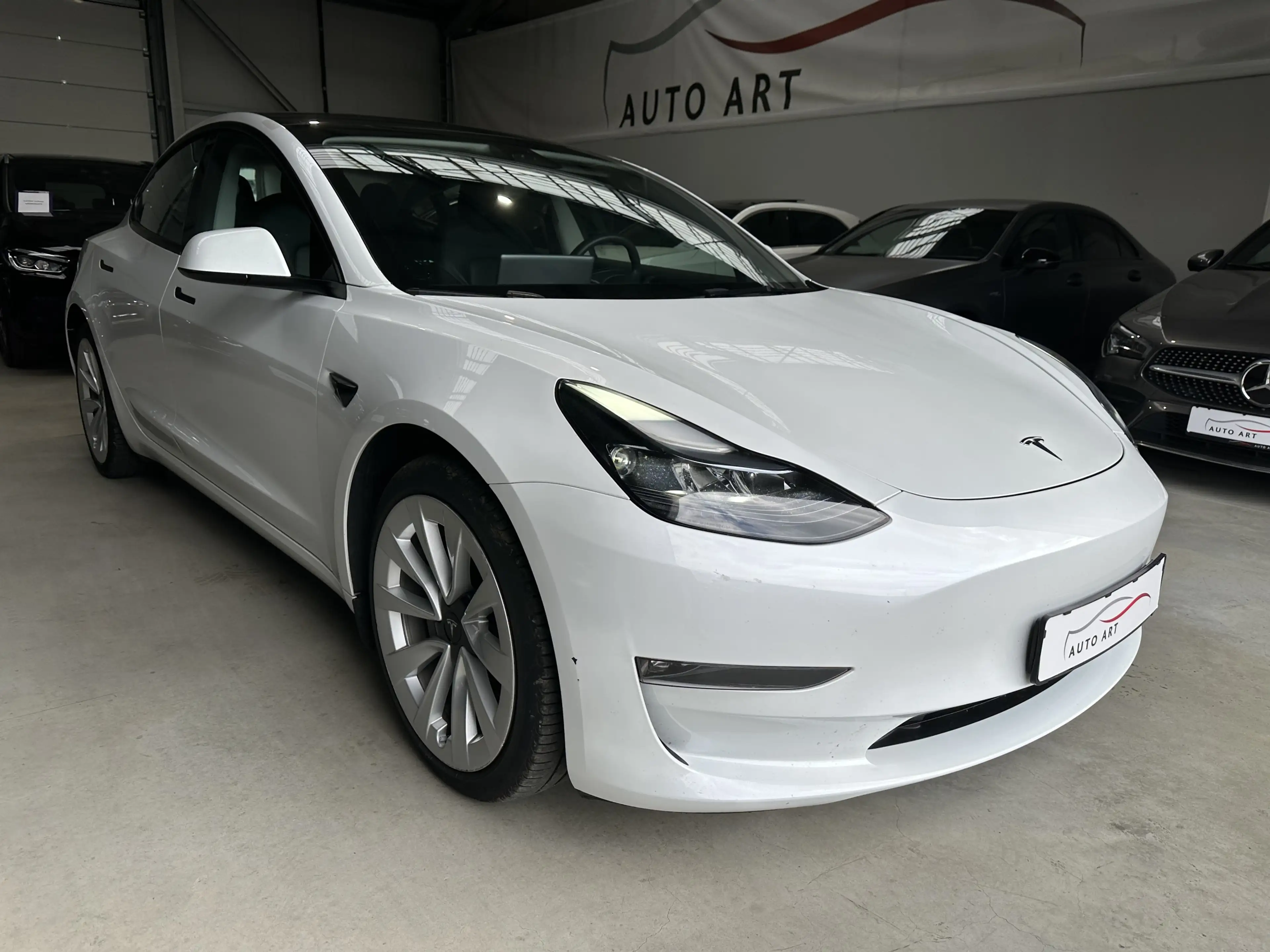 Tesla Model 3 Long Range Dual AWD Wärmepumpe