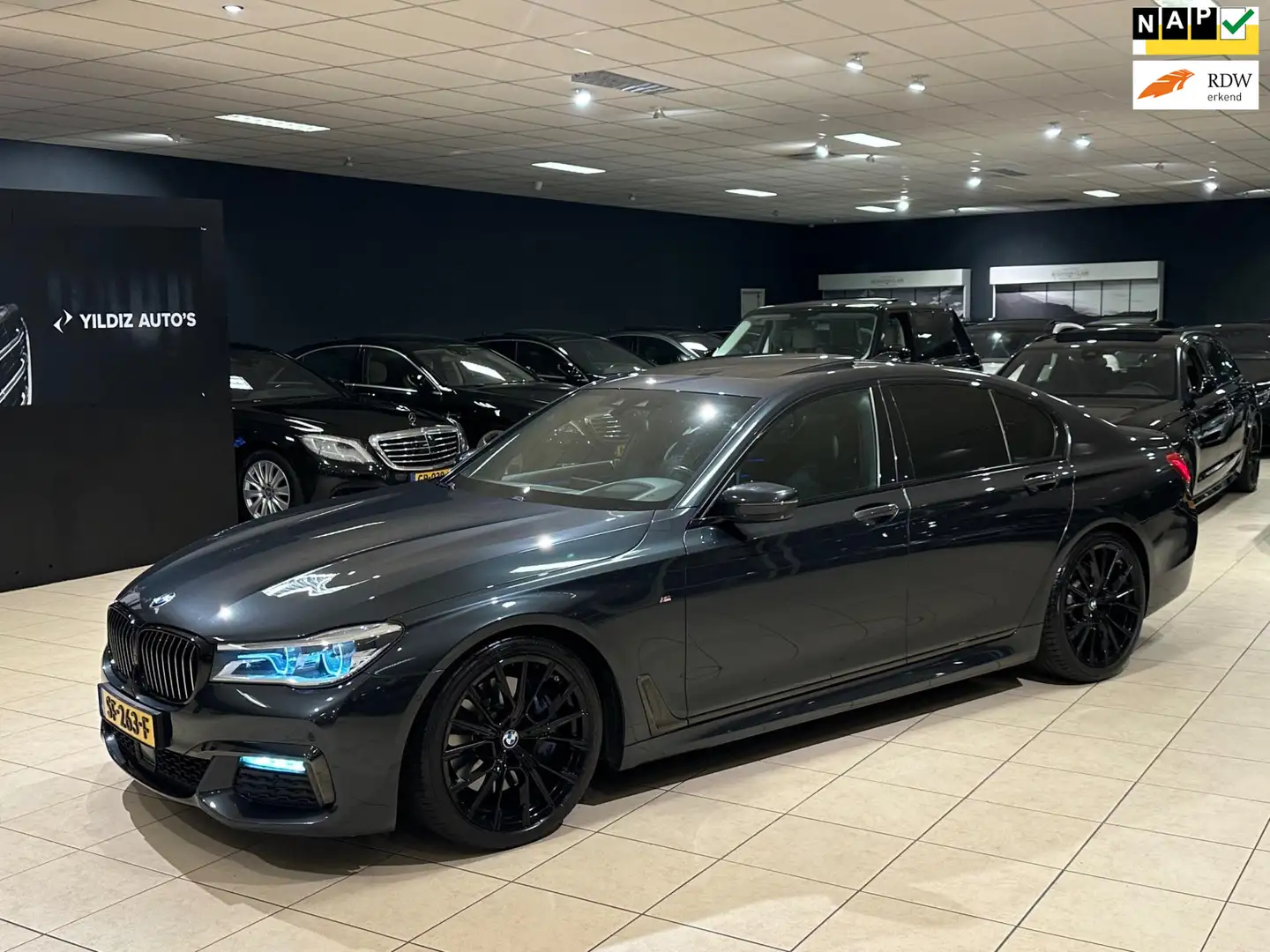 BMW 730 7-serie 730d xDrive|Orig. NL|21”|M-Sport|Vol optie Grijs - 1