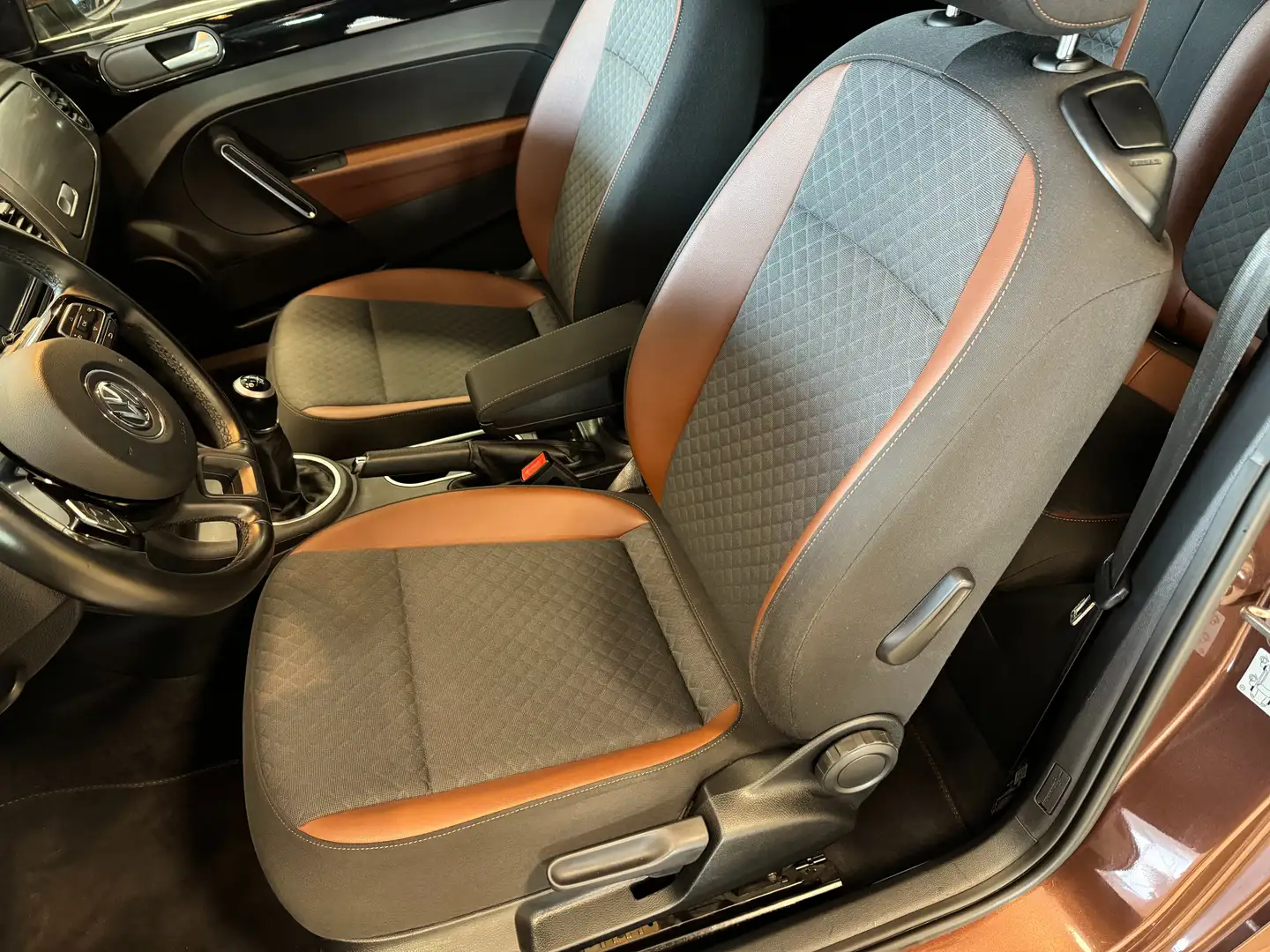 Volkswagen Maggiolino Maggiolino Cabrio 1.2 tsi Allstar 105cv Bruin - 2