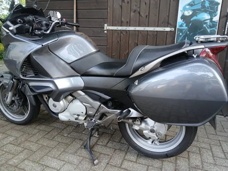 Honda NT 700 V Deauville - foto 5