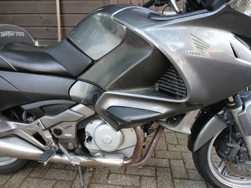 Honda NT 700 V Deauville - foto 8
