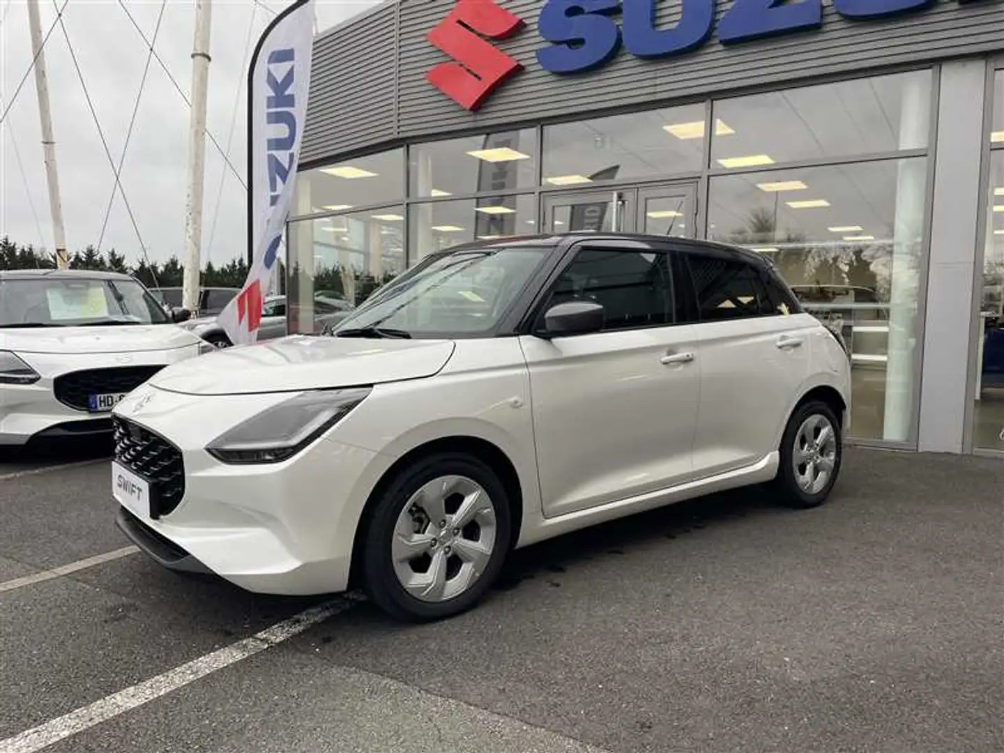 Suzuki Swift 1.2L Hybrid Privilège Blanc - 2