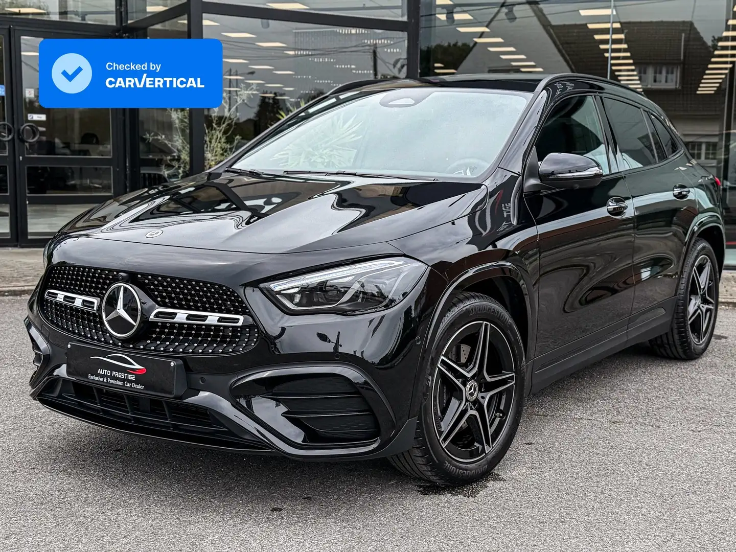 Mercedes-Benz GLA 180 * VENDU / SOLD / VERKOCHT * Negru - 1