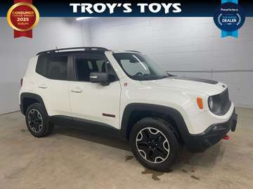 Trailhawk | 4WD | MY SKY PANELS | BEATS AUDIO