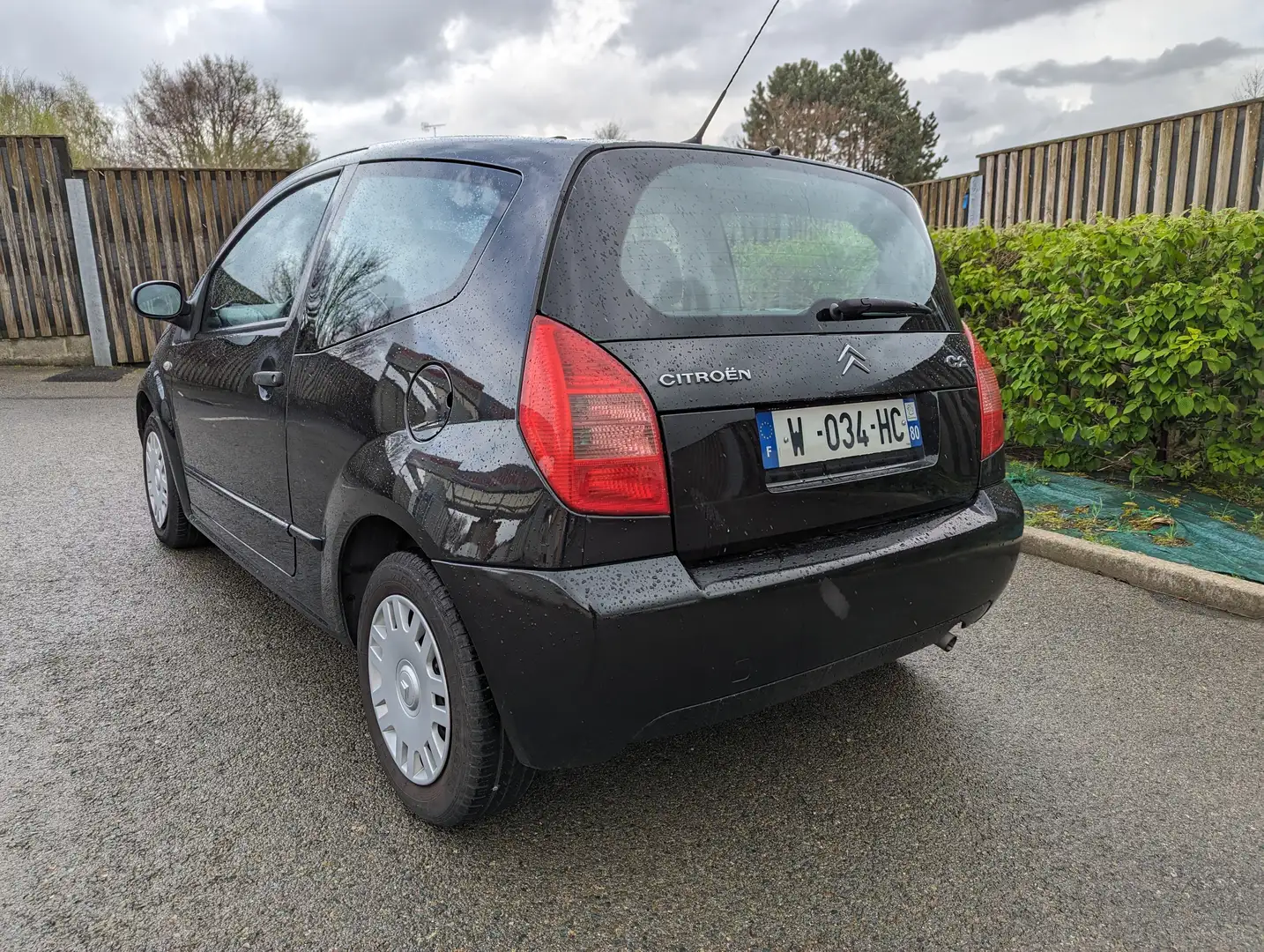 Citroen C2 1.1i VO: 304 Nero - 2